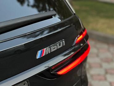 4 на 98: BMW X7: 2022 г., 4.4 л, Автомат, Бензин, Кроссовер — 7