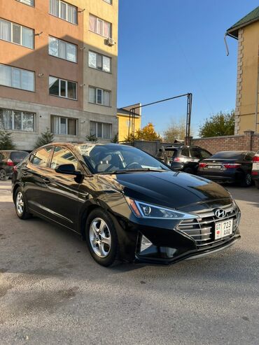 хундай солорис: Hyundai Elantra: 2019 г., 2 л, Автомат, Бензин, Седан