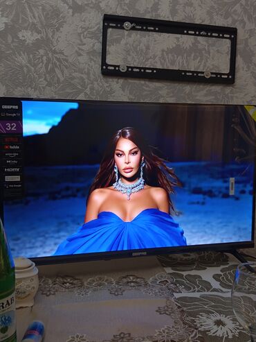 смарт приставка для телевизора: Yeni Televizor JVC LCD 82" 4K (3840x2160), Ünvandan götürmə, Ödənişli çatdırılma
