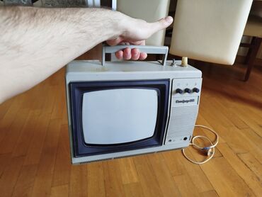 пишущая машинка купить: Переносной Ретро-телевизор мини 1985 год в хорошем состоянии!