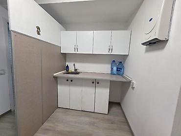 bolt bas ofis elaqe: İcarəyə verilir obyekt 180 m², Ağ şəhər q. Daha 7 şəklə bax Agentlik — 7