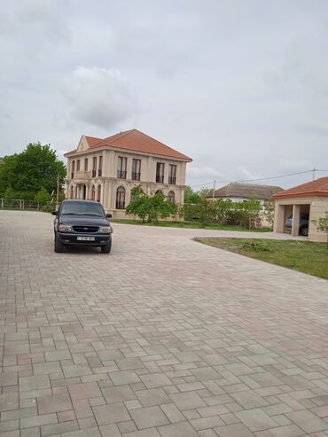 Ford: Ford Explorer SUV - Kuzov: qara rəng, 5 qapı, geniş baqajlı gövdə - — 13