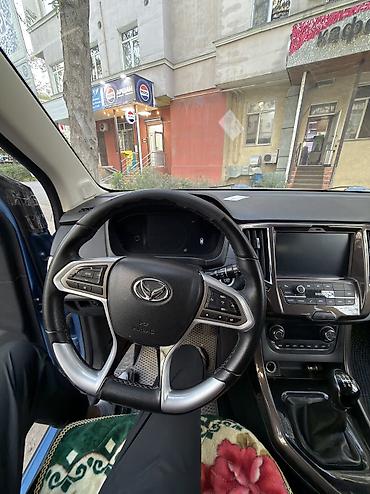 бид е2: BYD : 2021 г., 1.3 л, Механика, Бензин, Минивэн — 6