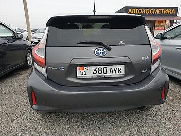 Toyota: Toyota Prius C: 2019 г., 1.5 л, Вариатор, Гибрид, Хэтчбэк — 3