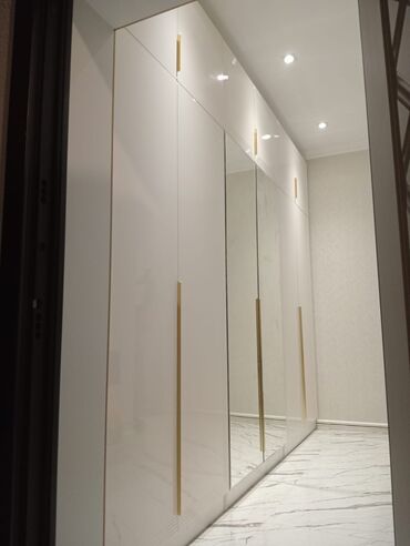 Sifarişlə masa və oturacaq dəstləri: Oval masa, Eyvan üçün, 6 nəfər — 33