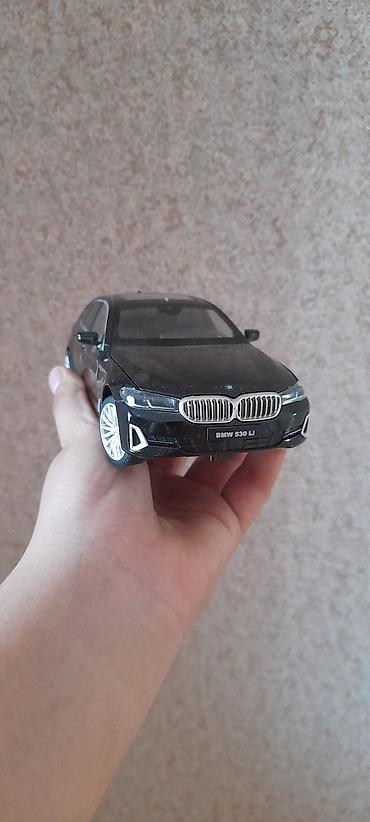 Искусство и коллекционирование: BMW 530 Li die-cast model avtomobil - Ölçü: təxmini 1:24 miqyas (əl — 2