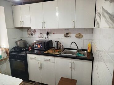 дом последующим выкупом: 2 бөлмө, 48 кв. м, 104-серия, 2 кабат, Косметикалык ремонт