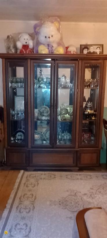 Mebel: Yataq mebeli. 280 manat. Servant 180 manat. Aşaği yerləri var — 5