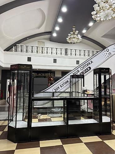 Соода жабдуулары: Торговые витрины/остров для ТЦ Комплект стеклянных витрин формата — 3