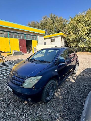 215 50 18: Toyota Ist: 2003 г., Хэтчбэк — 3