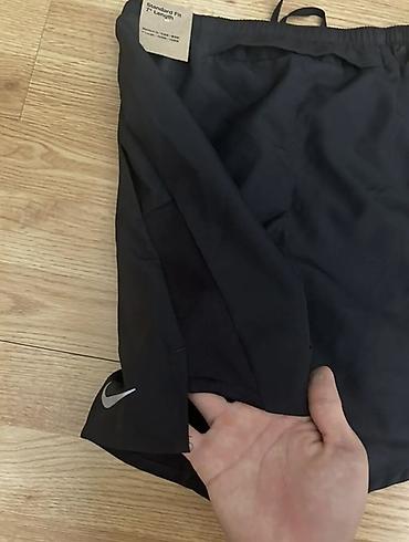 не подошли: Продаю оригинальные шорты Nike так как не подошли по размеру — 2