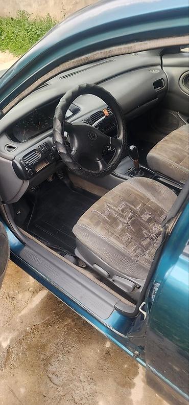 Транспорт: Mazda 626: 1992 г., Механика, Бензин, Седан — 4