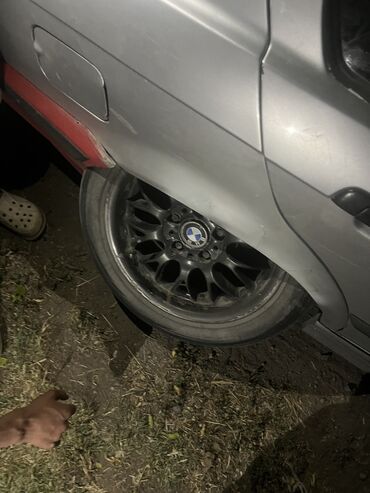 elite gentleman untailored купить: Задняя правая Ступица BMW 1991 г., Б/у, Оригинал