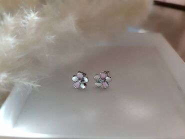 tamaris obuca novi sad: Screwback earrings, Material: Silver