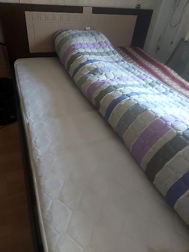 işlenmiş carpayi: 2 təknəfərlik çarpayı, Dolab, Komod, 2 tumba, İşlənmiş — 6
