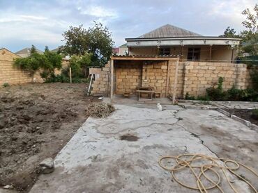 Torpaq sahələrinin satışı: 2 sot, Bələdiyyə — 8