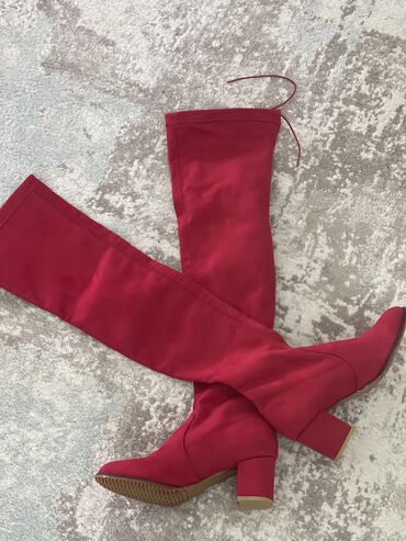 tünd qırmızı qadın ayaqqabıları: Ölçü: 37, Yeni