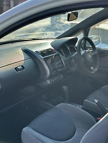 Honda: Honda Fit: 2002 г., Бензин, Хэтчбэк — 8