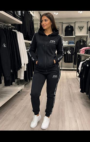 xxs: 3500 din ženske trenerke od licre S,M,L,XL,XXL,3XL veličine
pb — 4
