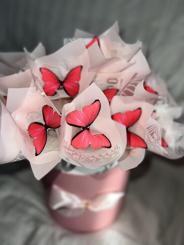 подарки на 8 марта девушке бишкек: Букет из красных бабочек 😍❤️ Ищете необычный и незабываемый подарок на