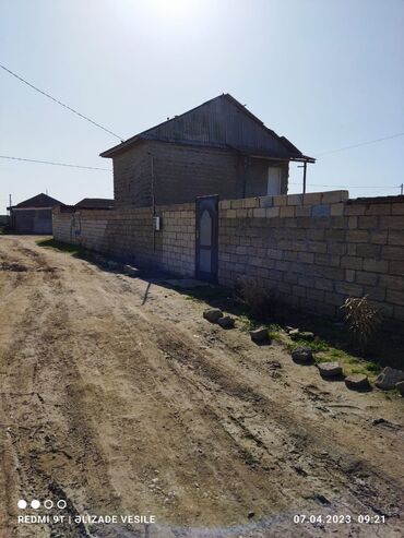 şirvan da 1 otaqli evler: Neftçala, 140 kv. m, 4 otaqlı, Hovuzsuz, Qaz, İşıq, Su