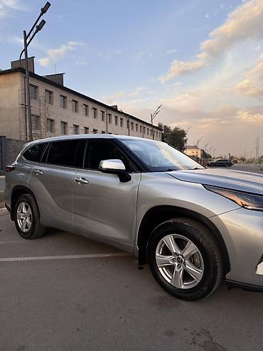 голиф 2: Toyota Highlander: 2022 г., 2.5 л, Автомат, Гибрид, Кроссовер — 8
