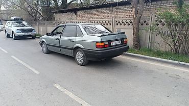 автономка 24в: Volkswagen Passat: 1989 г., 1.8 л, Механика, Газ, Седан — 2