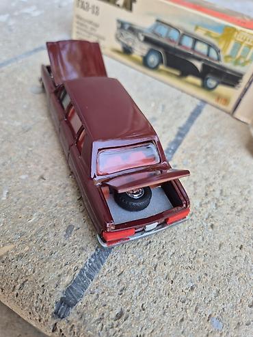 demir debilqe: Model avtomobil – “Çayka” GAZ-13 (Made in USSR) - Miqyas: təxmini — 5