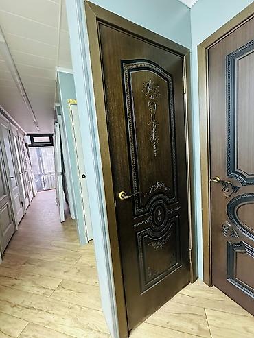 Межкомнатная дверь в классическом стиле. - Материал: массив/МДФ с
