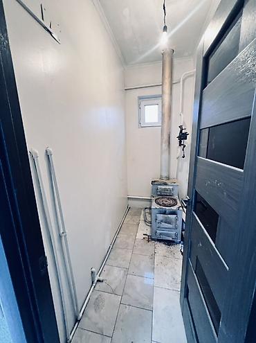 Продажа коттеджей и домов: 🏡 **СРОЧНО ПРОДАЁТСЯ ДОМ** 📍 Район: Калыс-Ордо ж/м 🏠 Комнаты: 5 📐 — 9