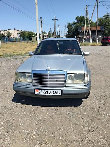 70 200: Mercedes-Benz E-Class: 1992 г., 2 л, Механика, Газ, Седан — 3