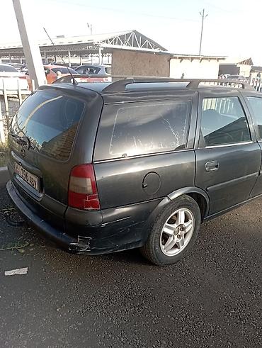 Opel: Opel Vectra: 1998 г., 2 л, Механика, Бензин, Универсал — 5