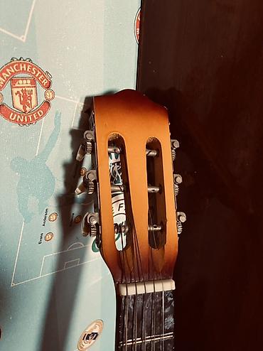 Klassik gitaralar: Salam bu gitar çox az işlenib gitara hevesi olanlar üçün cox ıdeal bır — 3