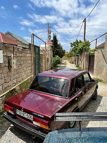2107 panel: VAZ 2107 sedan – klassik “Jiquli”. Rəng: tünd albalı (bordo). Kuzov — 7