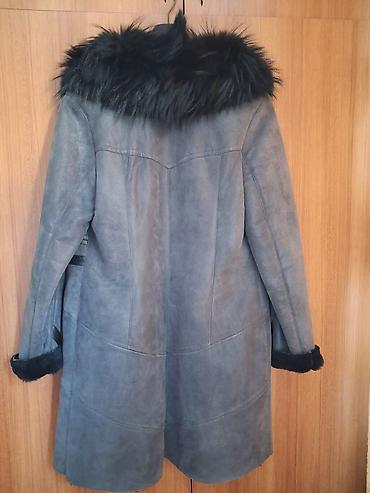 Pencəklər: 🧥 Qadın qış paltosu – 2XL Qiymət: 180 AZN Çoxdan alınıb, amma heç — 2