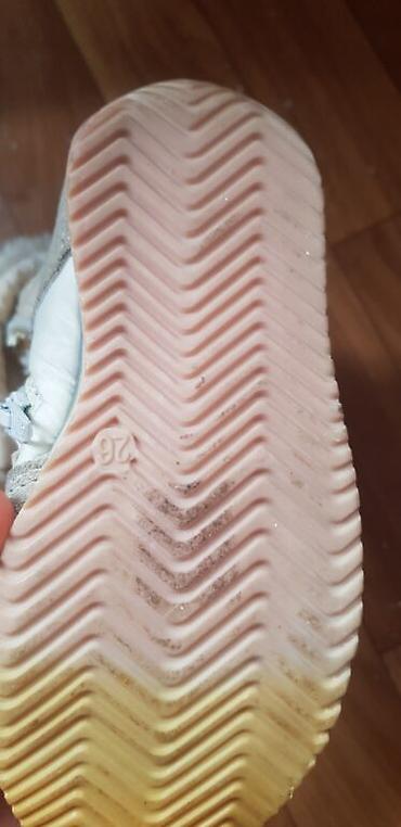 Детская обувь: Продаю сапоги осень - зима для девочки белый 26 размер зима осень. в — 5