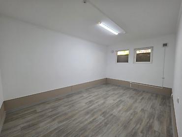офис сниму: Офисное/коммерческое помещение с кабинетной планировкой. 208 м² ж/м — 3