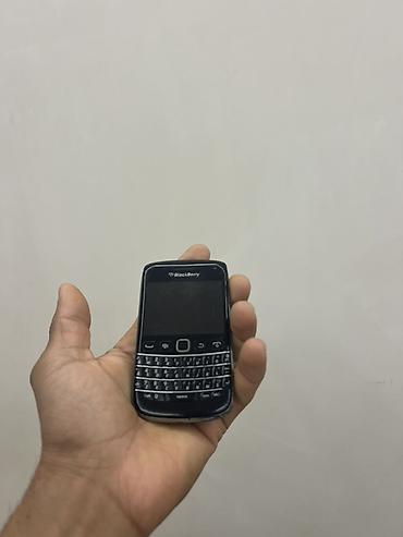 bmw 750 e38: Blackberry Bold 9790, 8 GB, rəng - Qara, Düyməli — 9