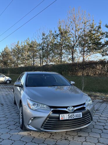 Toyota: Toyota Camry: 2016 г., 2.5 л, Вариатор, Гибрид, Седан