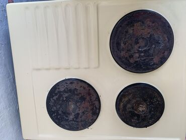 �������������� �� �������������������� ������������ в Кыргызстан | Плиты и варочные поверхности: Продаётся электро-печь. Работает хорошо, также имеется отдел для