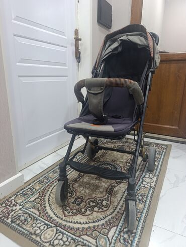 Polo köynəklər: Klassik gəzinti arabası, İşlənmiş, Cins: Oğlan, Yaş: 24-30 ay, Ünvandan götürmə