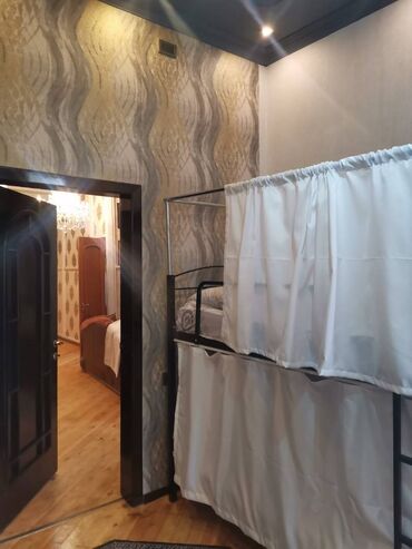 Günlük kirayə mənzillər: 4 otaqlı, Nəsimi r. r-nu -da lalafo.az — 5 Günlük kirayə mənzillər: 4 otaqlı, Nəsimi r. r-nu — 5