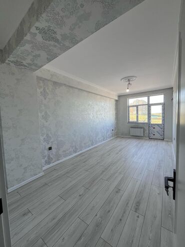 дом с цокольным этажом и гаражом: 2 комнаты, Новостройка, 54 м²