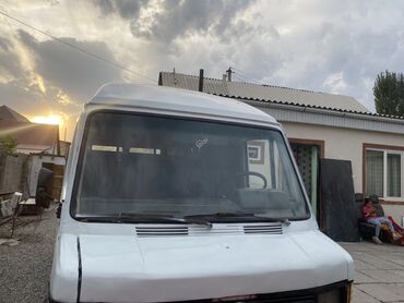 мерседес меленюм: Mercedes-Benz Sprinter: 1988 г., 3 л, Механика, Дизель, Бус