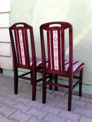 Stolice: Stolice 3200 dostava 2500 — 2