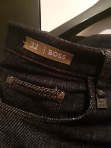 Cinslər: Cins şalvar, Hugo Boss — 3