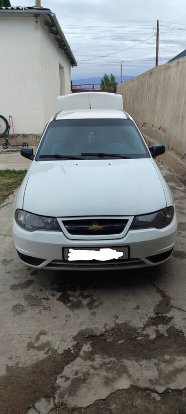 нексия 1 ош: Daewoo Nexia: 2010 г., 1.6 л, Механика, Бензин, Седан