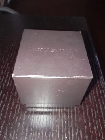 часы michael kors: Часы.Новые.
Michael Kors 
Оригинал.
Стоили $230.
Отдаю за 8000 сом — 6