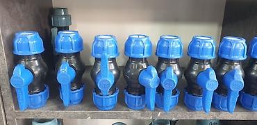 Регулирующие краны: Материал: Пластик, Диаметр резъбы: 15 мм at lalafo.kg — 26 Регулирующие краны: Материал: Пластик, Диаметр резъбы: 15 мм — 26