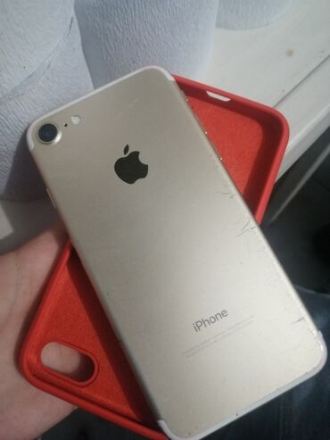 Apple iPhone: IPhone 7, Б/у, Золотой, Зарядное устройство, Чехол, 54 %